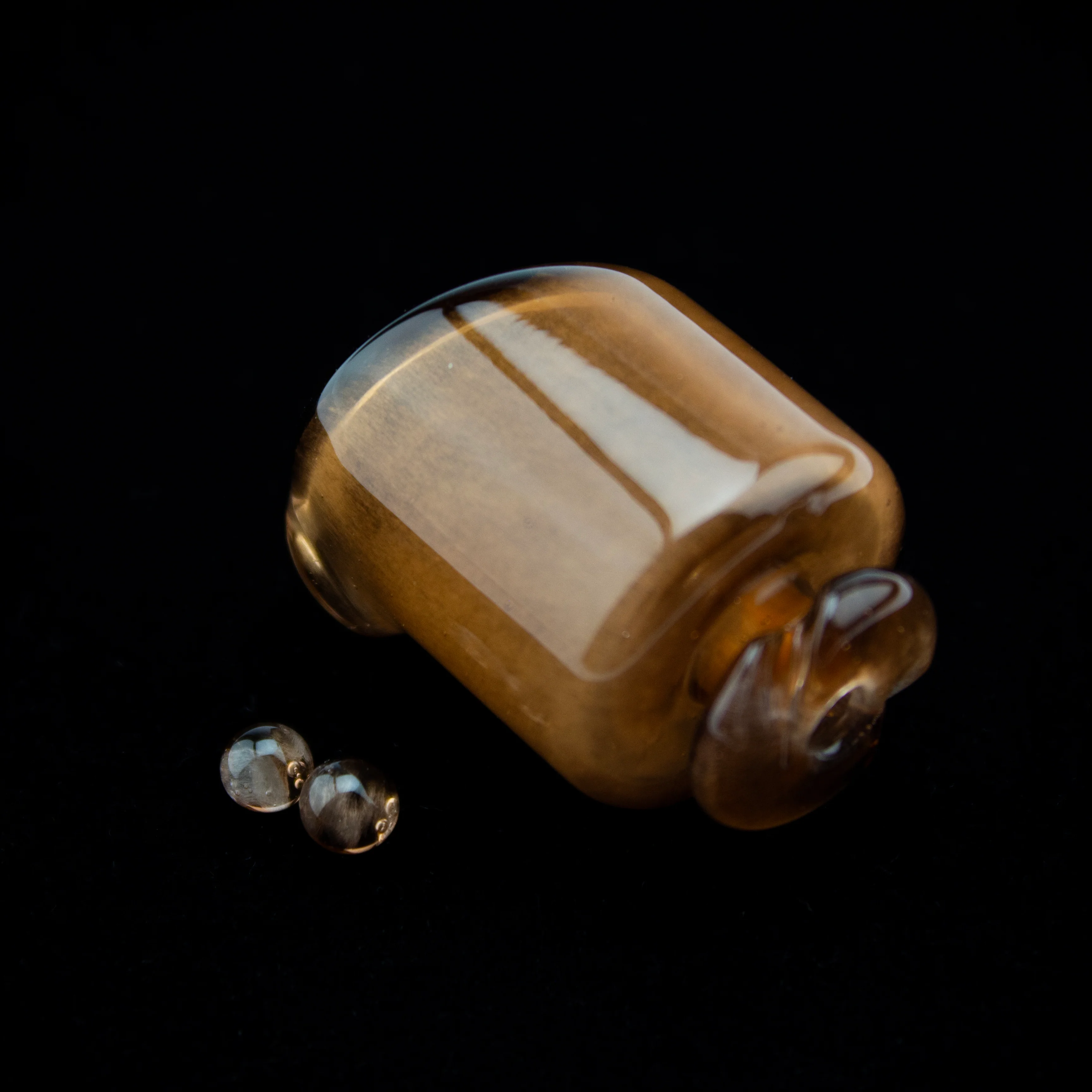 Cowbell over White Satin Pivot Spinner Tip & Pearls #KZM40 - Image 2